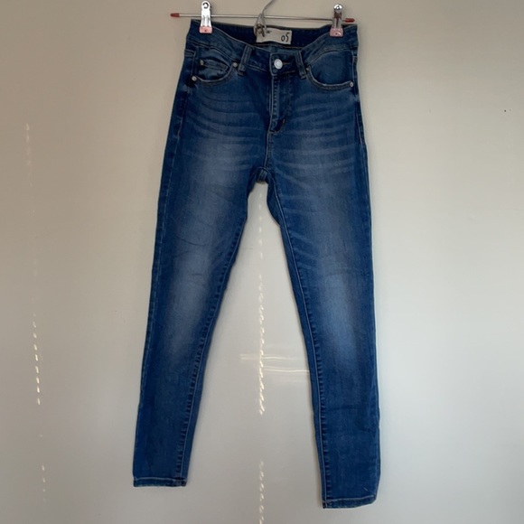 The perfect basic jean - Picture 2 of 6